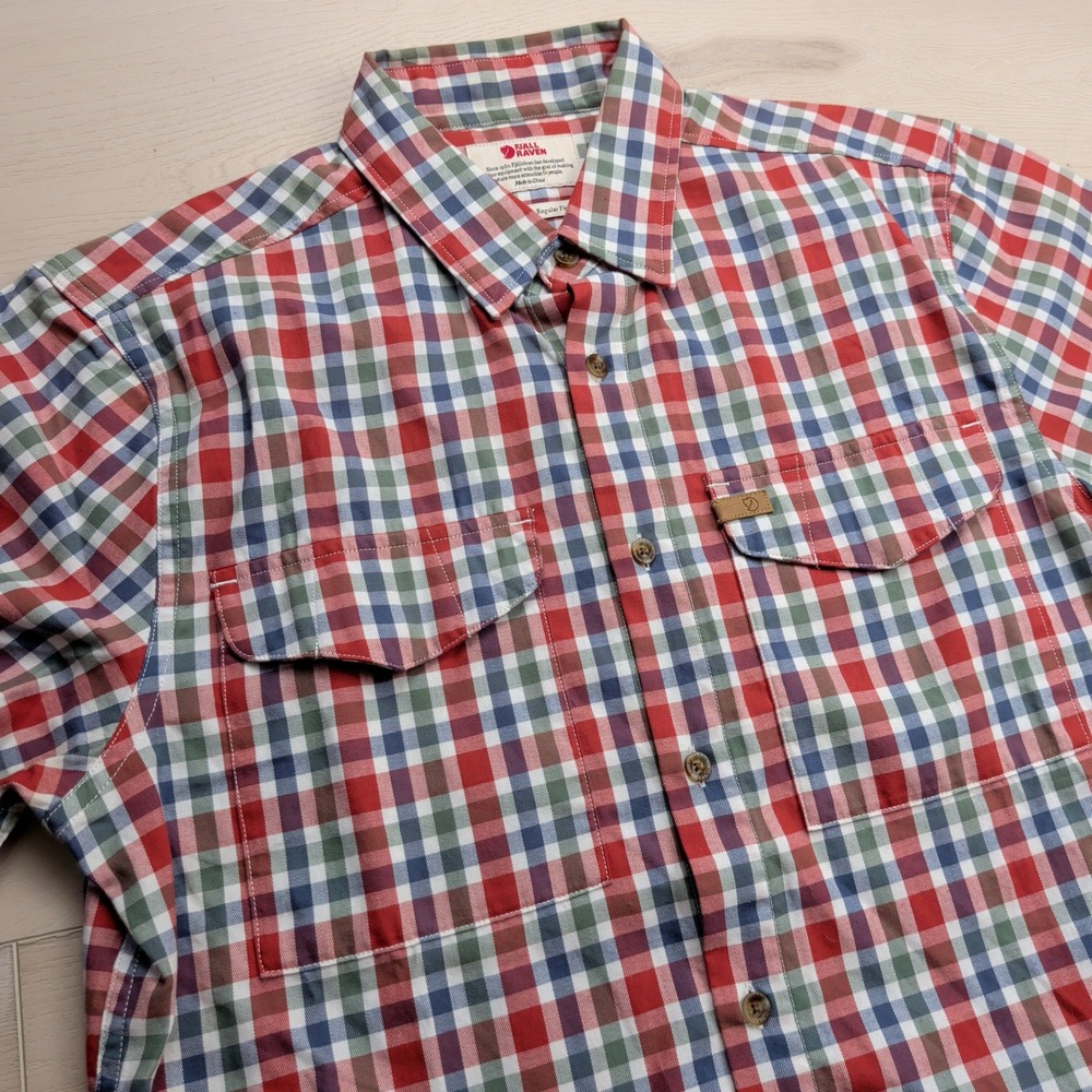 Fjallraven Ovik Shirt Mens Small Short Sleeve Plaid Button Down Red Blue Green